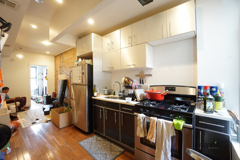 625 Sterling Pl, Apt 2R Image 11