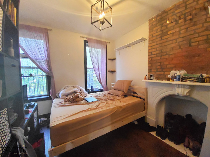 758 Willoughby Ave, Apt 4 Image 2
