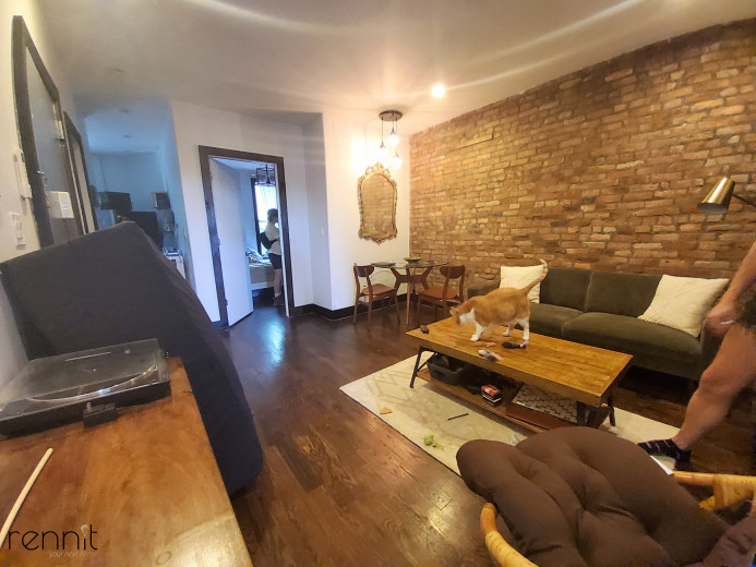 758 Willoughby Ave, Apt 4 Image 6