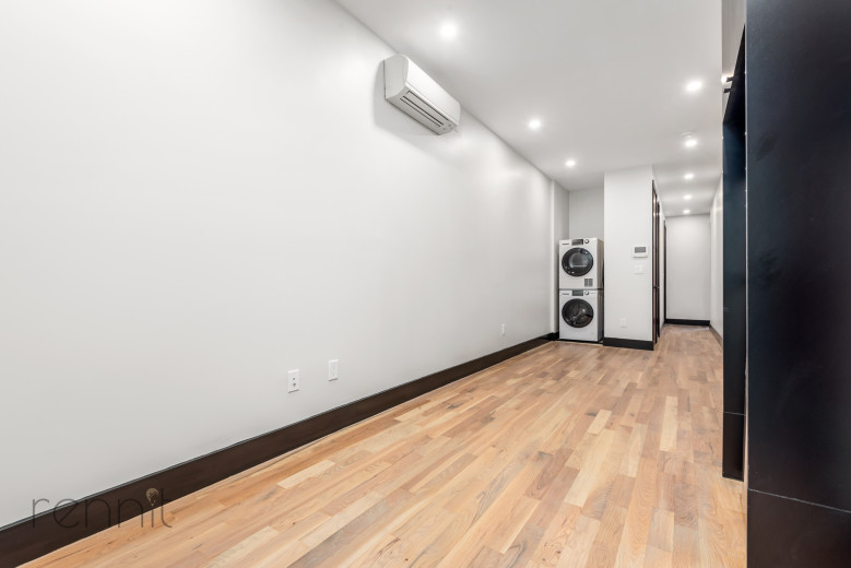 127 Thames St, Apt 3R Image 2
