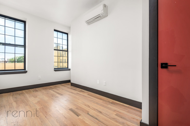 127 Thames St, Apt 3R Image 9