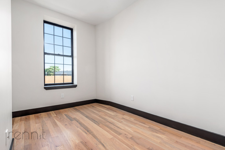 127 Thames St, Apt 3R Image 5