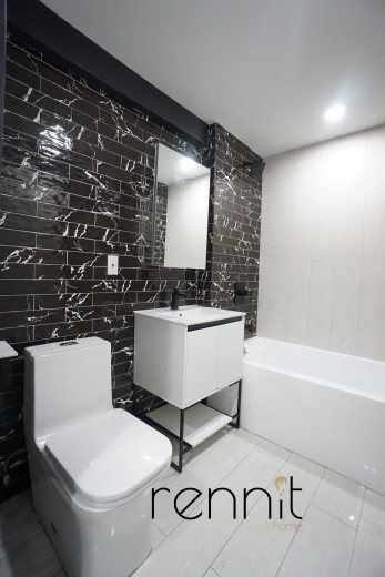 1186 Park Pl, Apt B Image 5