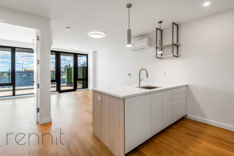 375 Dean St, Apt 704 Image 4