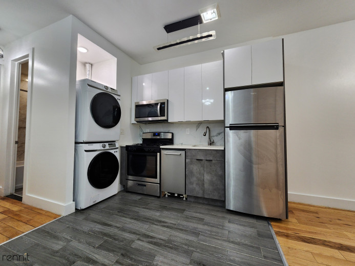 640 Kosciuszko St, Apt 2R Image 14