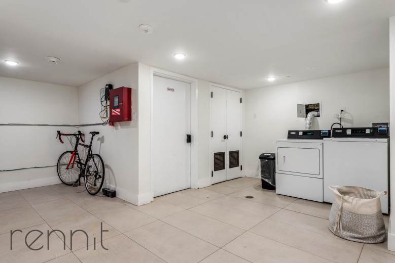 1202 Bedford Ave, Apt D Image 10