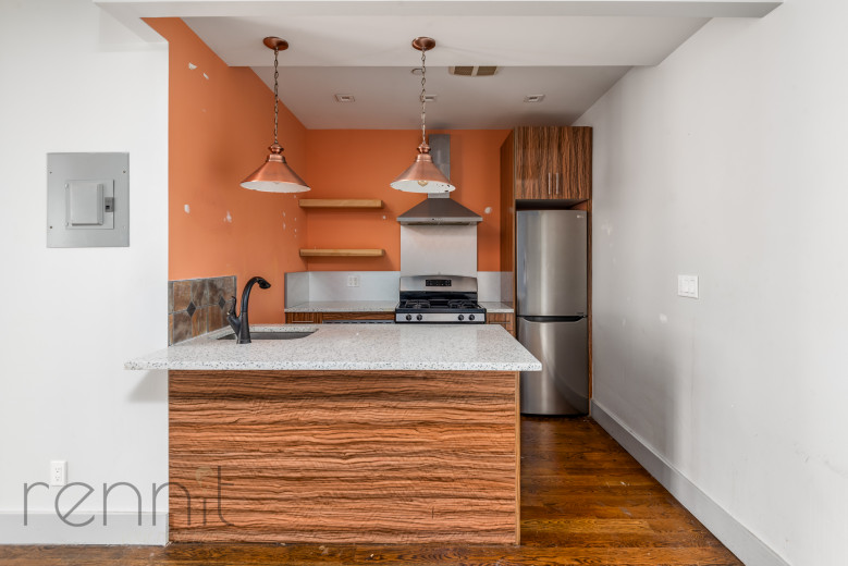 144 Ralph Ave, Apt 3B Image 3