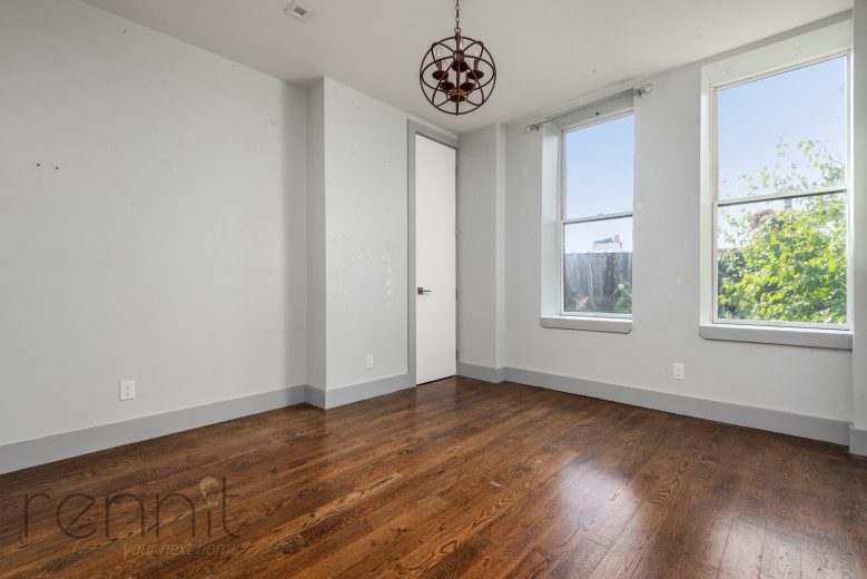 144 Ralph Ave, Apt 3B Image 4