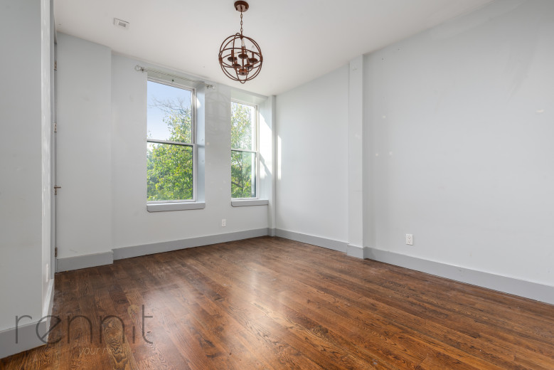 144 Ralph Ave, Apt 3B Image 5