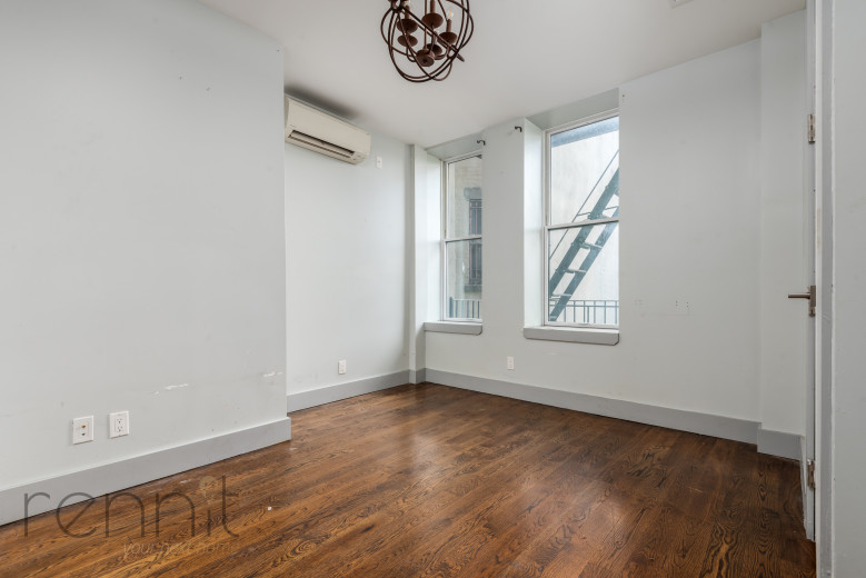 144 Ralph Ave, Apt 3B Image 8