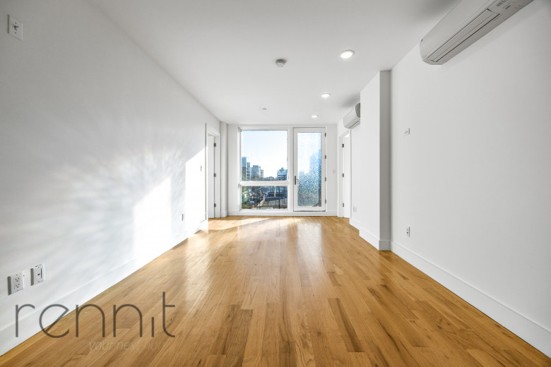 676 New York Ave, Apt 2A Image 2