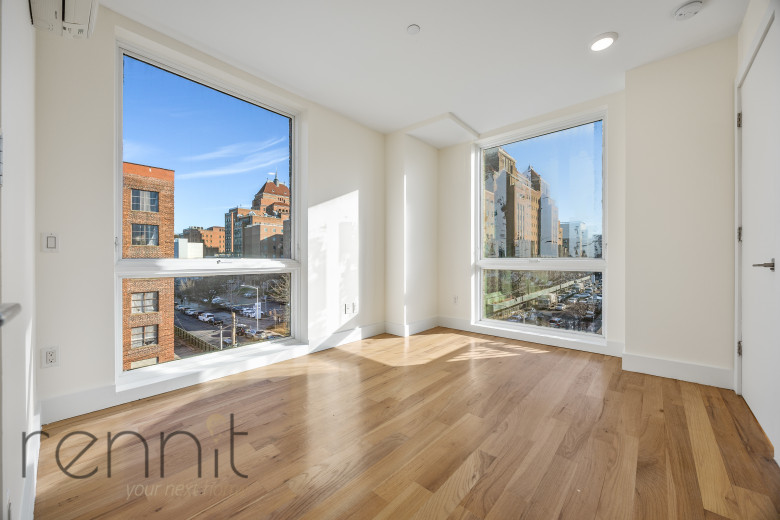 676 New York Ave, Apt 2A Image 9