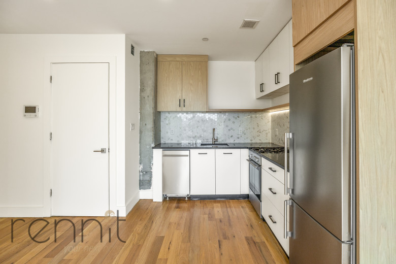 676 New York Ave, Apt 2A Image 5