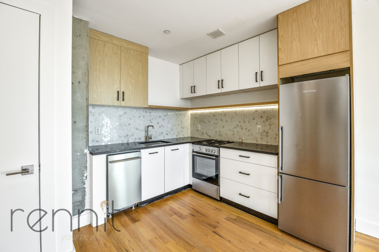 676 New York Ave, Apt 2A Image 7