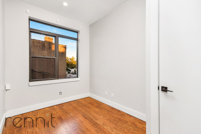 377 Onderdonk Ave, Apt 2B Image 5