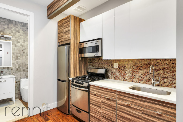 377 Onderdonk Ave, Apt 2B Image 7