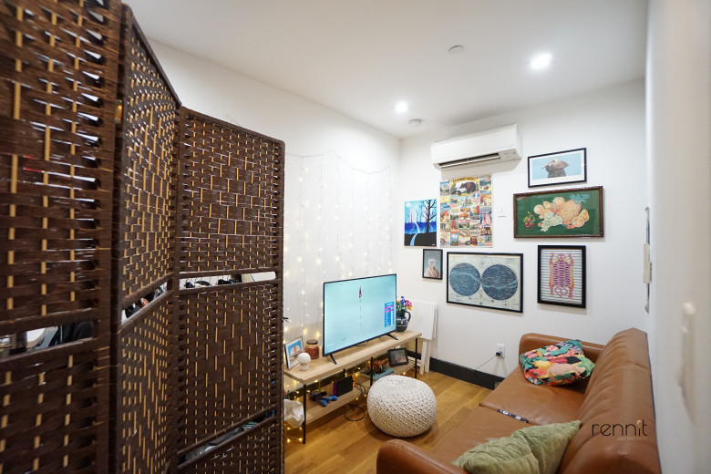 562 Park Pl, Apt 3B Image 14
