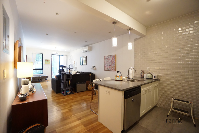 149 Clarkson Ave, Apt 1R Image 4