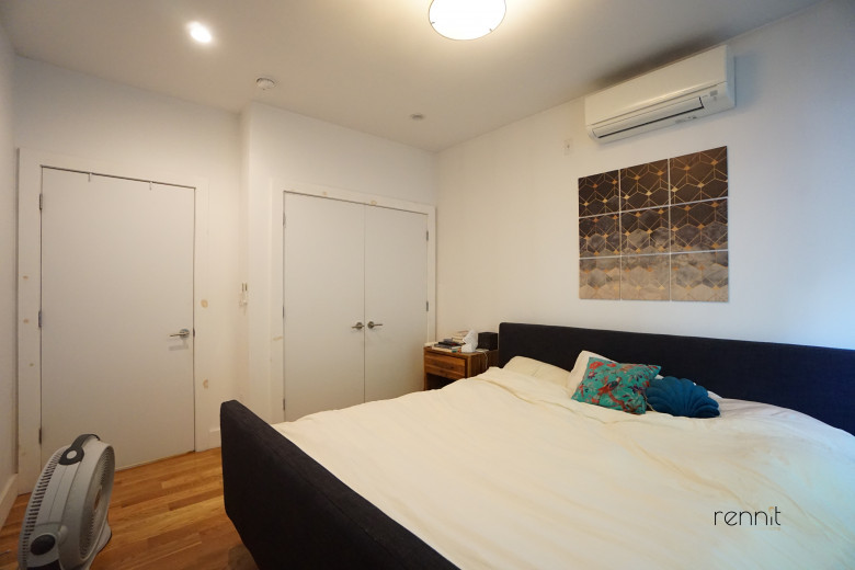 149 Clarkson Ave, Apt 1R Image 8