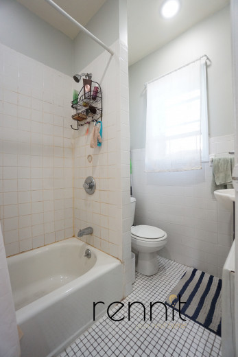 1916 Harman St, Apt 2R Image 8