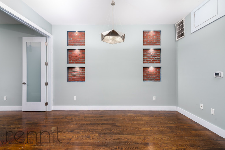 1160 Halsey St, Apt 3 Image 1