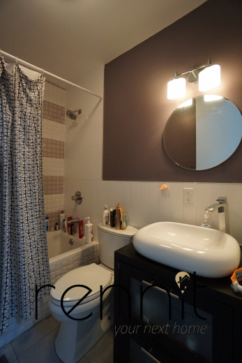 1160 Halsey St, Apt 3 Image 16