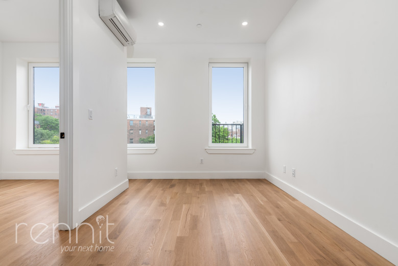 332 Myrtle Ave, Apt 4A Image 1