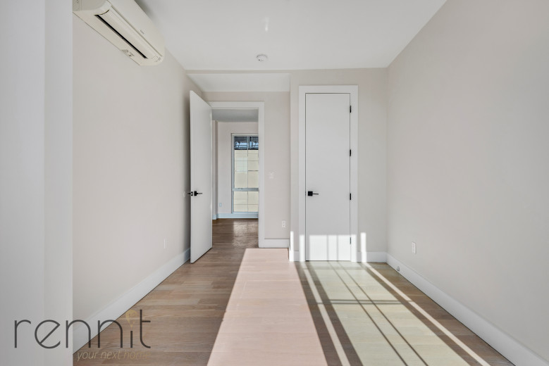 937 Rogers Ave, Apt 4A Image 5