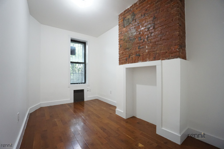 640 Kosciuszko St, Apt 1 Image 13