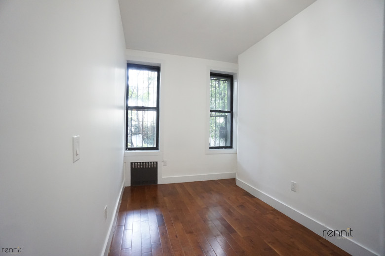 640 Kosciuszko St, Apt 1 Image 15