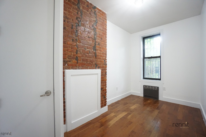 640 Kosciuszko St, Apt 1 Image 21