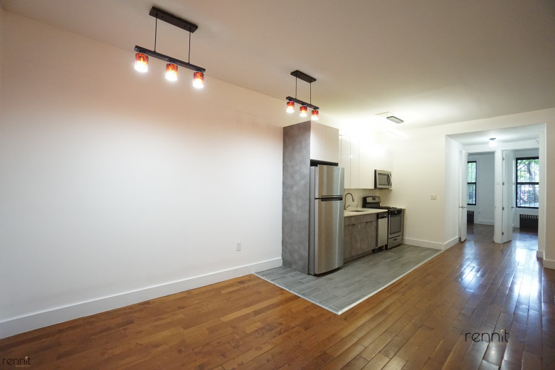640 Kosciuszko St, Apt 1 Image 8