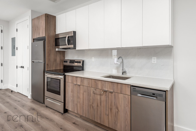 125 Kings Hwy, Apt 7D Image 2