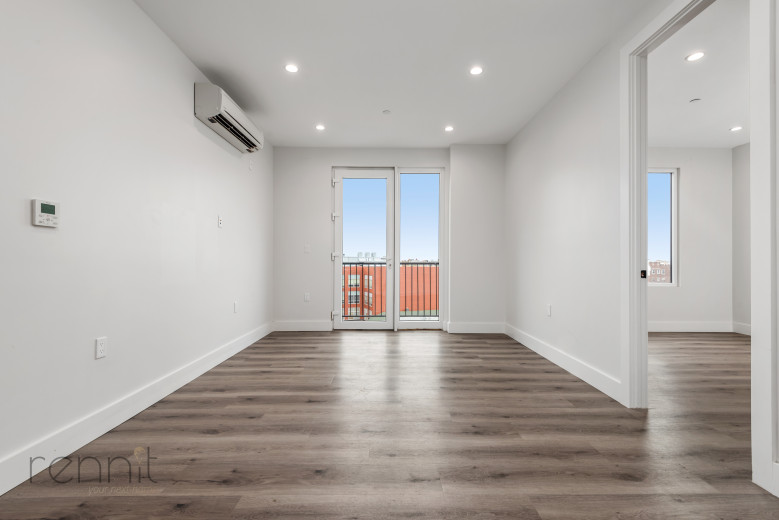 125 Kings Hwy, Apt 7D Image 3