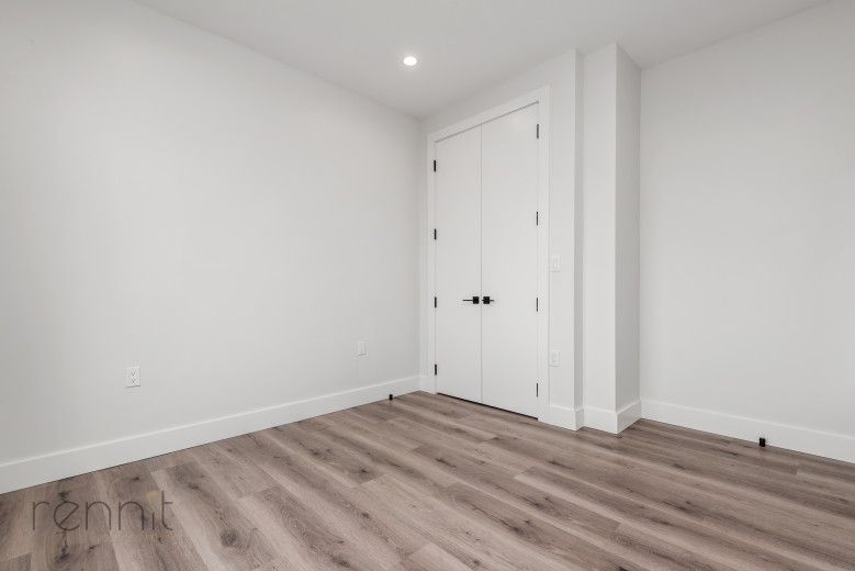 125 Kings Hwy, Apt 7D Image 7