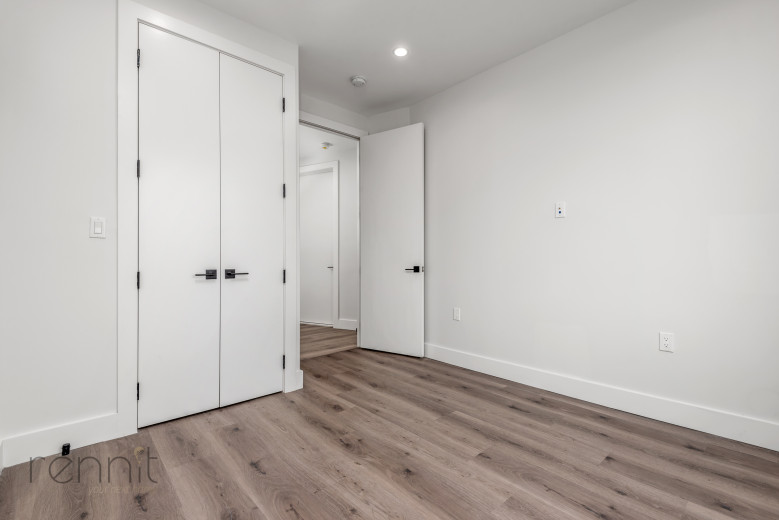 125 Kings Hwy, Apt 7D Image 10