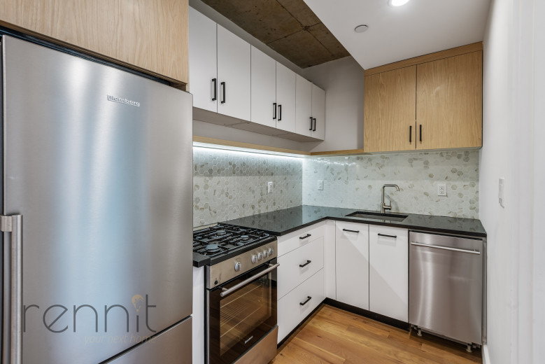 676 New York Ave, Apt 4E Image 3