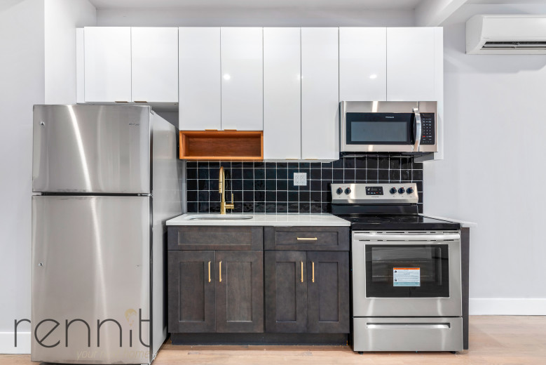 336 E 28th St, Apt 3B Image 2