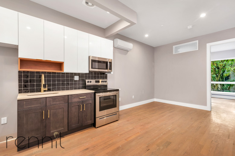 336 E 28th St, Apt 3B Image 4