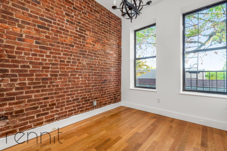 638 Wilson Ave, Apt 2L Image 4