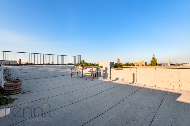 808 Putnam Ave, Apt 4B Image 10