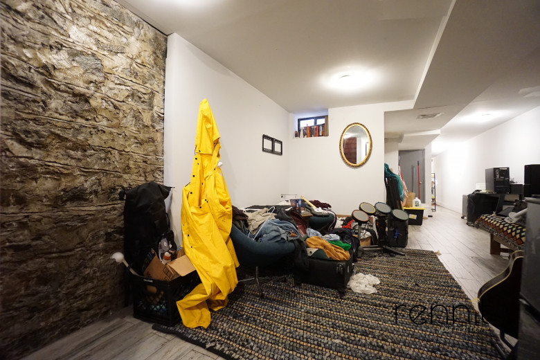 625 Sterling Pl, Apt 1L Image 21