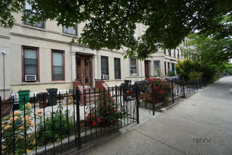 625 Sterling Pl, Apt 1L Image 29