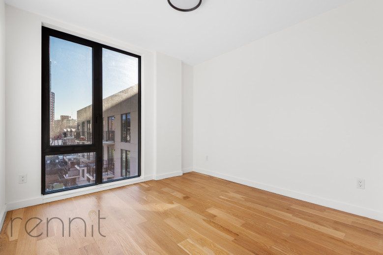 375 Dean St, Apt 305 Image 8