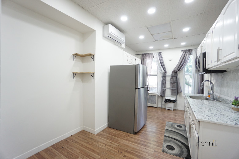 477 Fairview Ave, Apt 2L Image 4