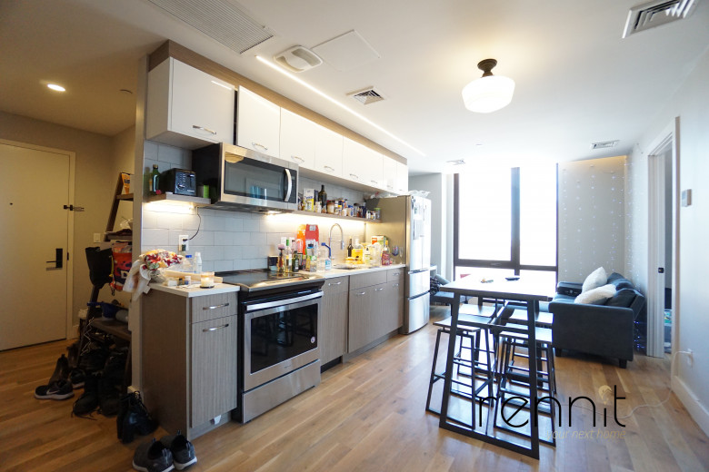 31 Debevoise St, Apt 8D Image 12