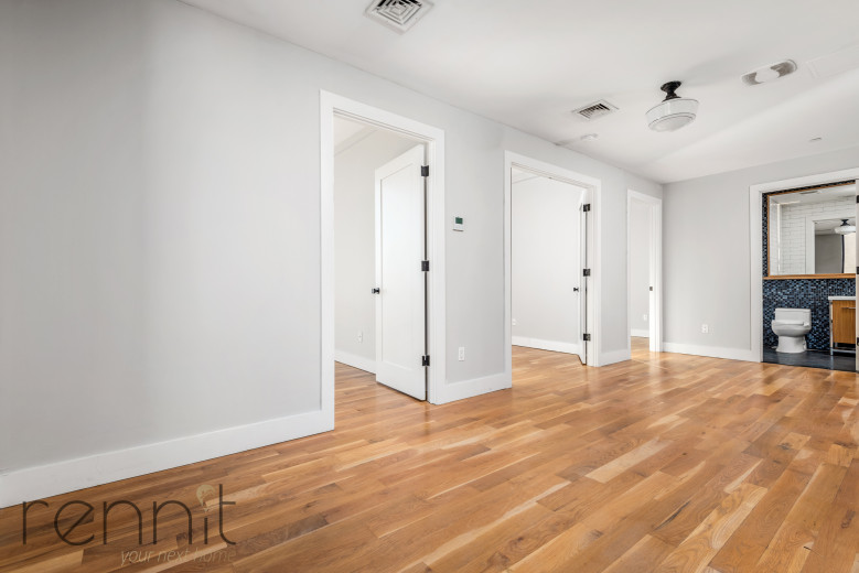 31 Debevoise St, Apt 8D Image 17