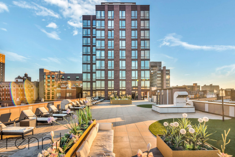 31 Debevoise St, Apt 8D Image 21