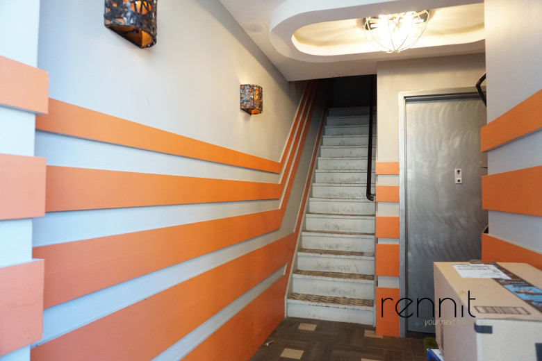 1160 Halsey St, Apt 1 Image 16