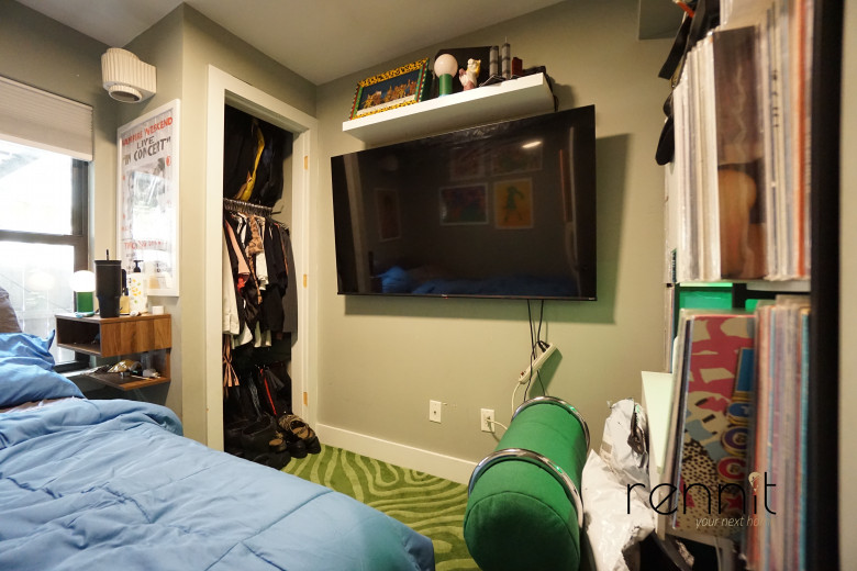 1160 Halsey St, Apt 1 Image 7